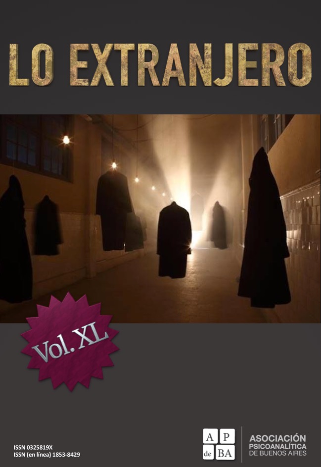 2018-1/2: Lo Extranjero